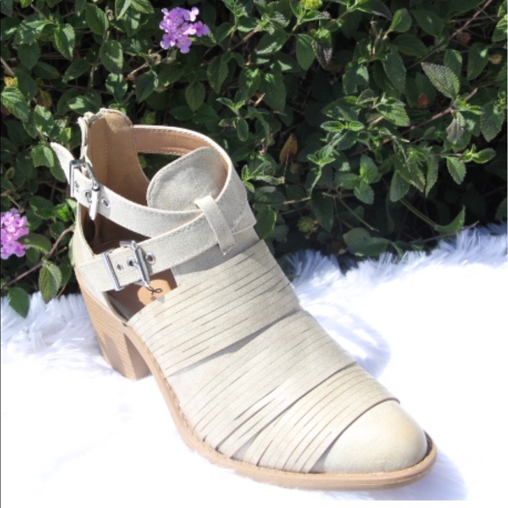 Ladies high top ankle straps chunky heels booties